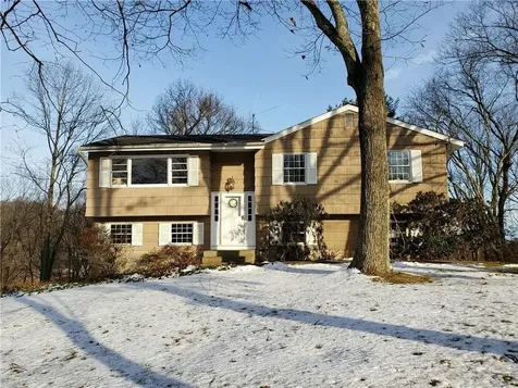 47 Glen Ridge Road Mahopac NY 10541