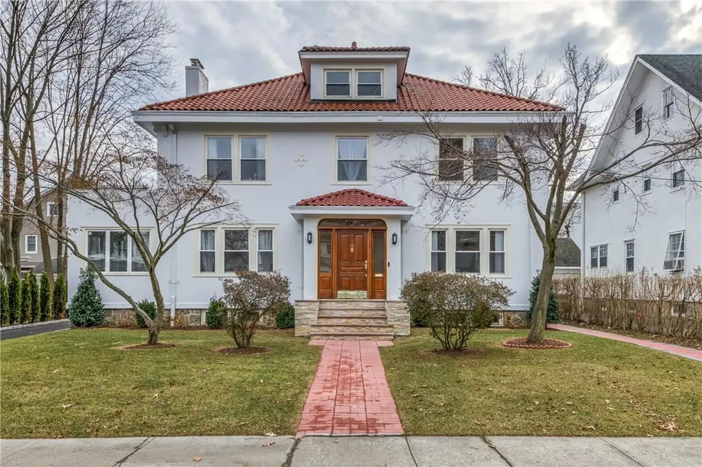 10 Watkins Place New Rochelle NY 10801