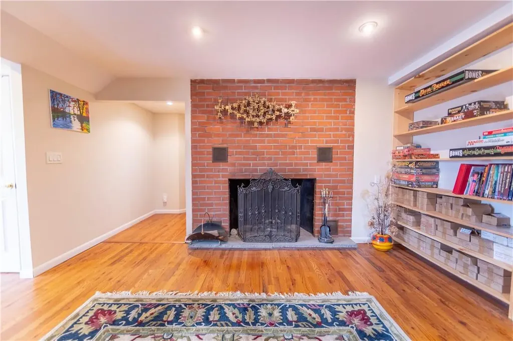 26 Roberts Lane Yonkers NY 10701