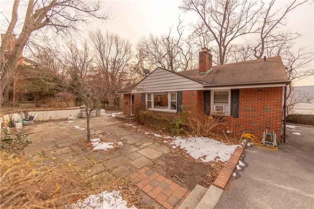 26 Roberts Lane Yonkers NY 10701