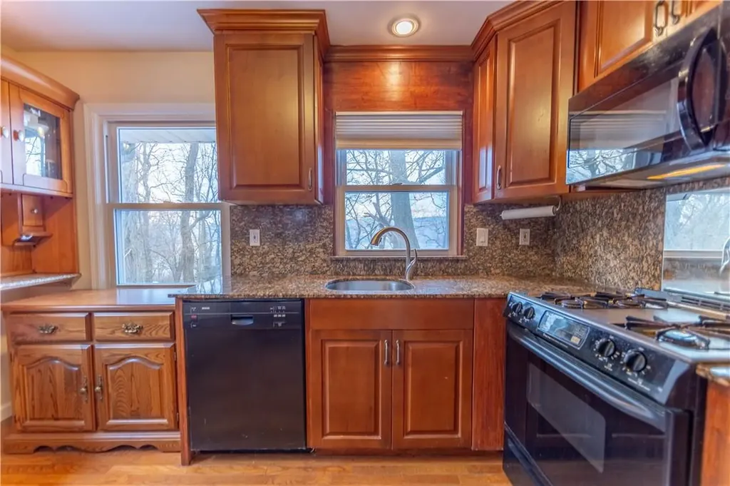26 Roberts Lane Yonkers NY 10701
