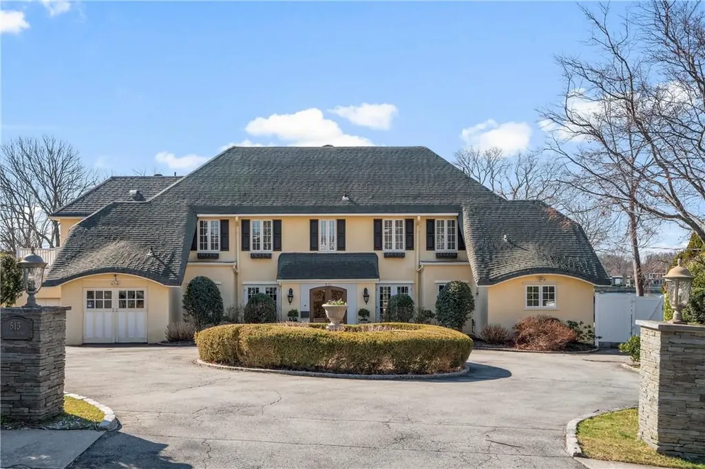 513 Alda Road Mamaroneck NY 10543