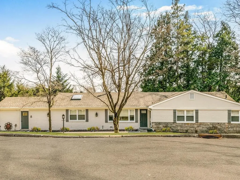 8 Keating Place Hartsdale NY 10530