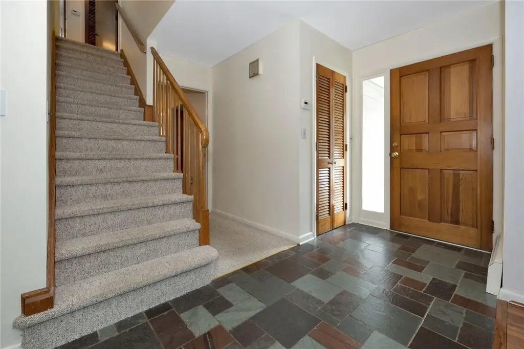 19 Peck Road Mount Kisco NY 10549