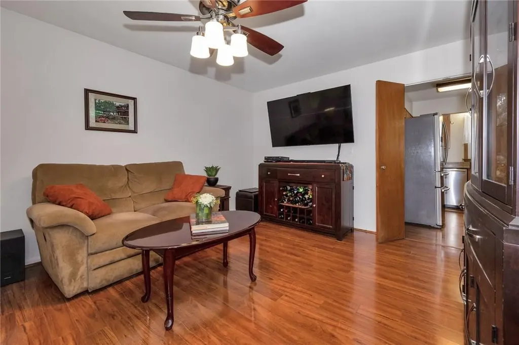 19 Peck Road Mount Kisco NY 10549