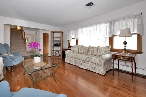 19 Peck Road Mount Kisco NY 10549