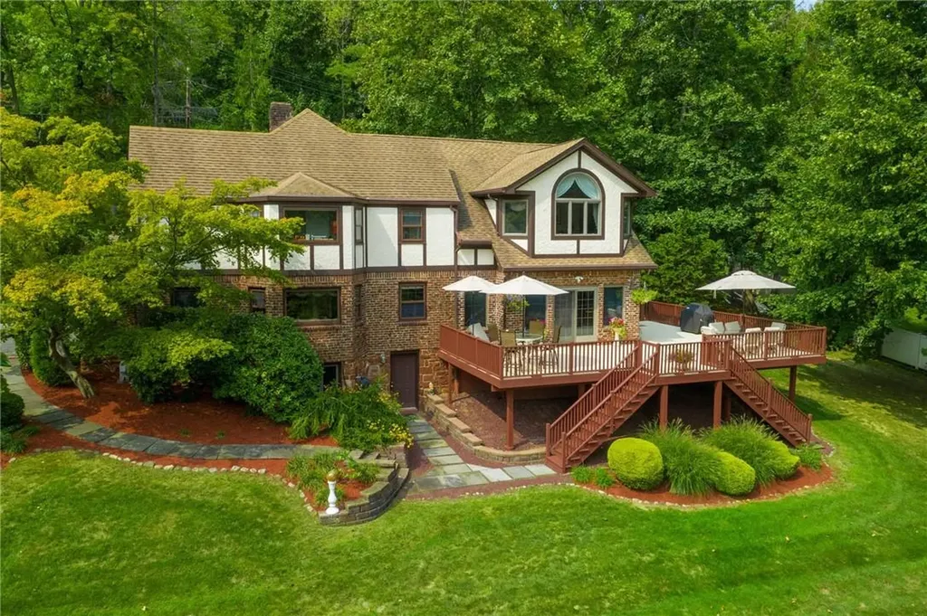 8 Hawthorne Place Nyack NY 10960