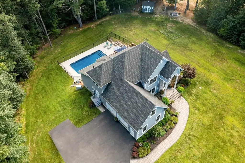 43 Gabby Lane Pine Bush NY 12566