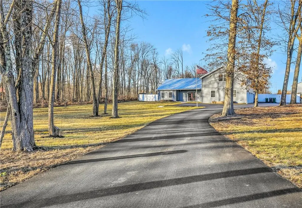 241 Strawridge Road Wallkill NY 12589