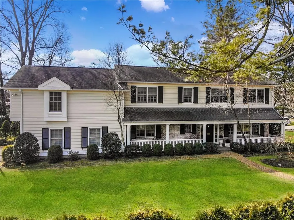 21 Stonewall Lane Mamaroneck NY 10543