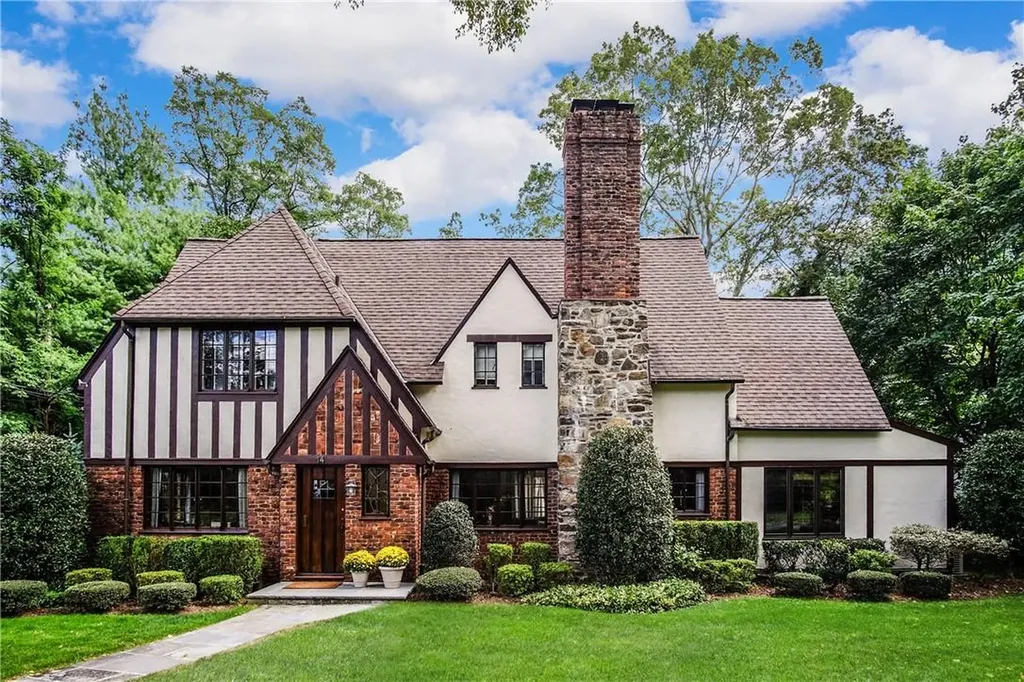 14 Carstensen Road Scarsdale NY 10583