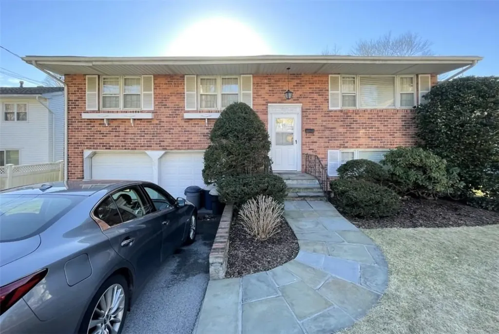 59 Eastwind Road Yonkers NY 10710