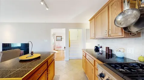 97 S State Road Briarcliff Manor NY 10510