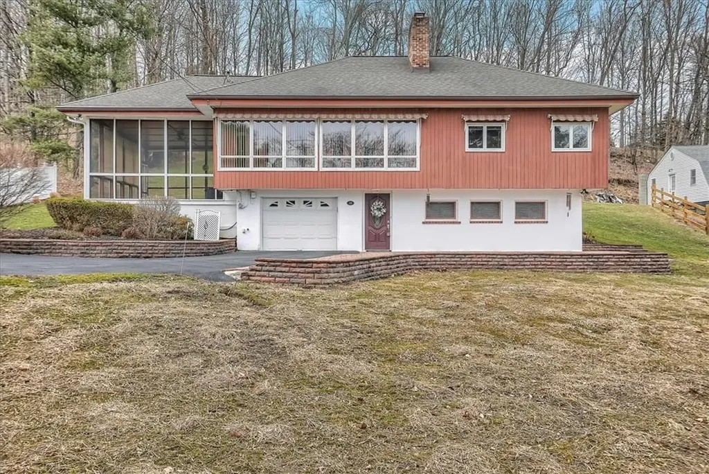 28 Maple Avenue Goshen NY 10924