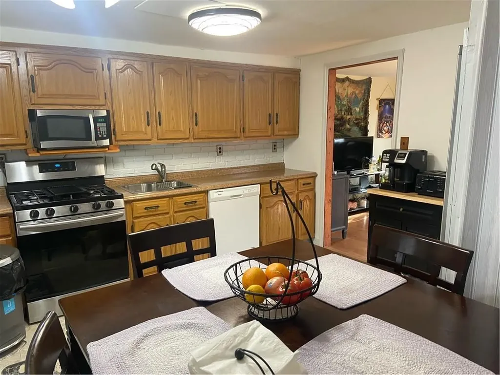 21 Lake Road Stony Point NY 10980