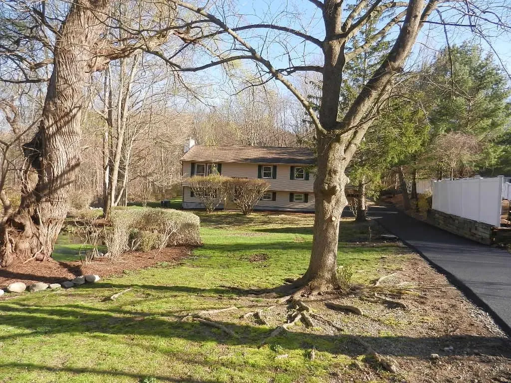 11 Harkin Road Carmel NY 10512