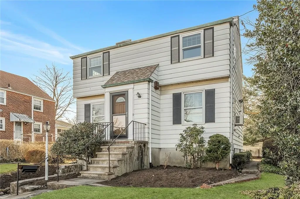 45 Albemarle Place Yonkers NY 10701