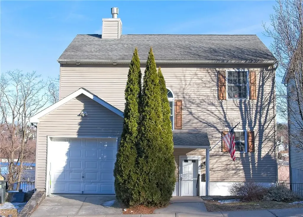 214 Mary Lou Avenue Yonkers NY 10703