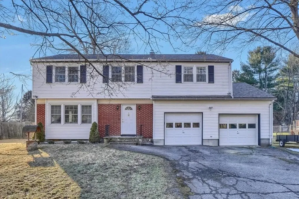 8 Montgomery Heights Montgomery NY 12549