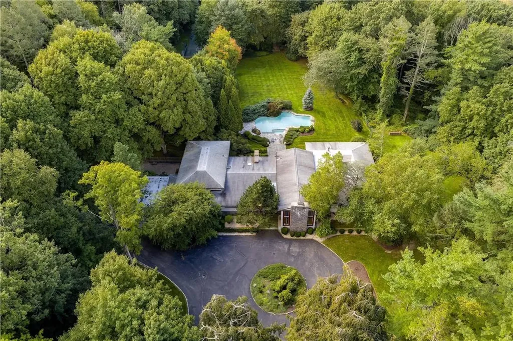 35 Roseholm Place Mount Kisco NY 10549