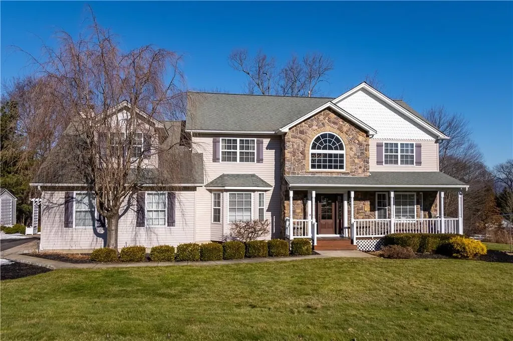 1012 Forest Glen New Windsor NY 12553