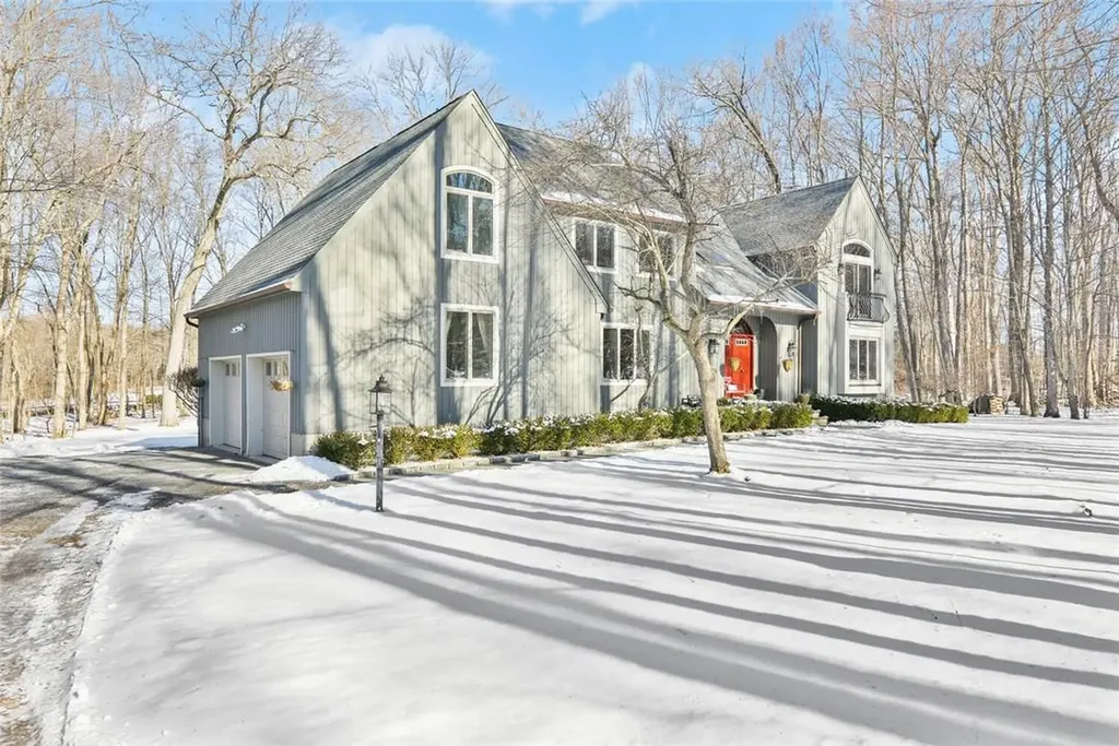 38 Hilltop Road Waccabuc NY 10597