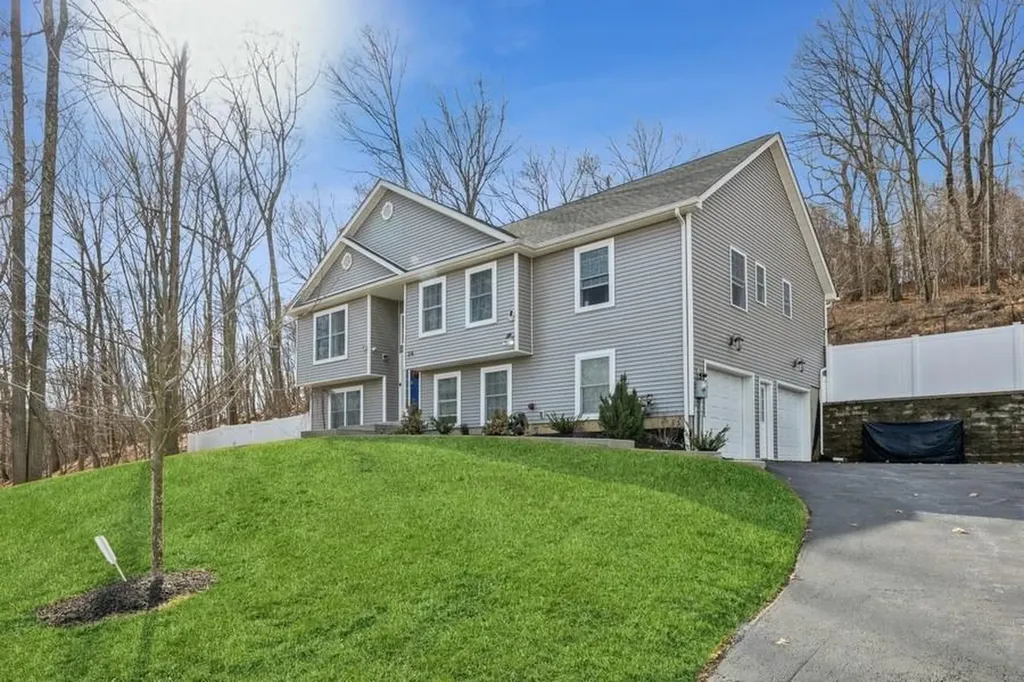 24 Margarita Drive Stony Point NY 10980