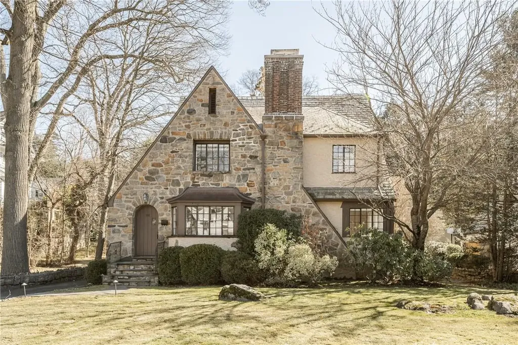118 Walworth Avenue Scarsdale NY 10583