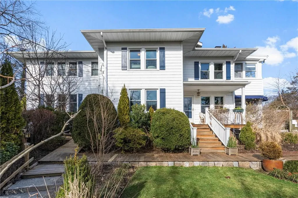 62 E Brookside Drive Larchmont NY 10538