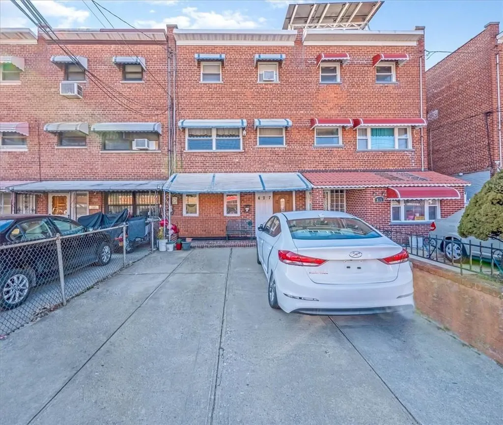 427 Olmstead Avenue Bronx NY 10473