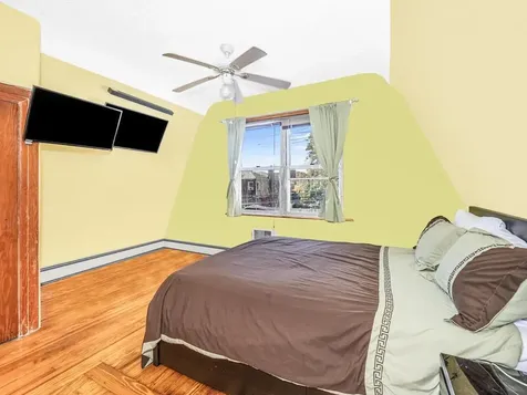 4310 De Reimer Avenue Bronx NY 10466