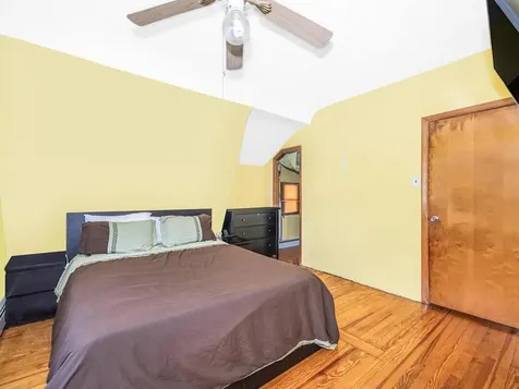 4310 De Reimer Avenue Bronx NY 10466