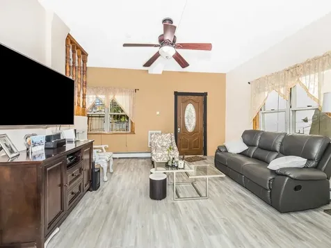 4310 De Reimer Avenue Bronx NY 10466