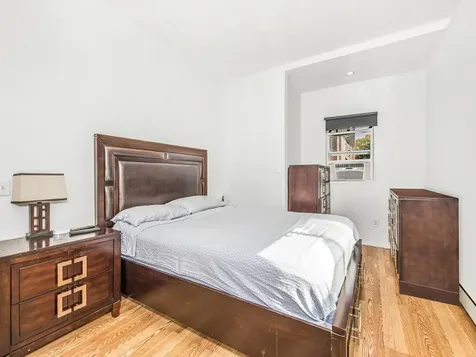 4310 De Reimer Avenue Bronx NY 10466
