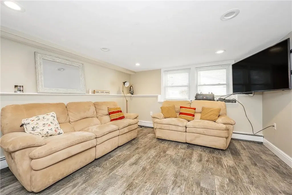 36 Cloverdale Avenue White Plains NY 10603