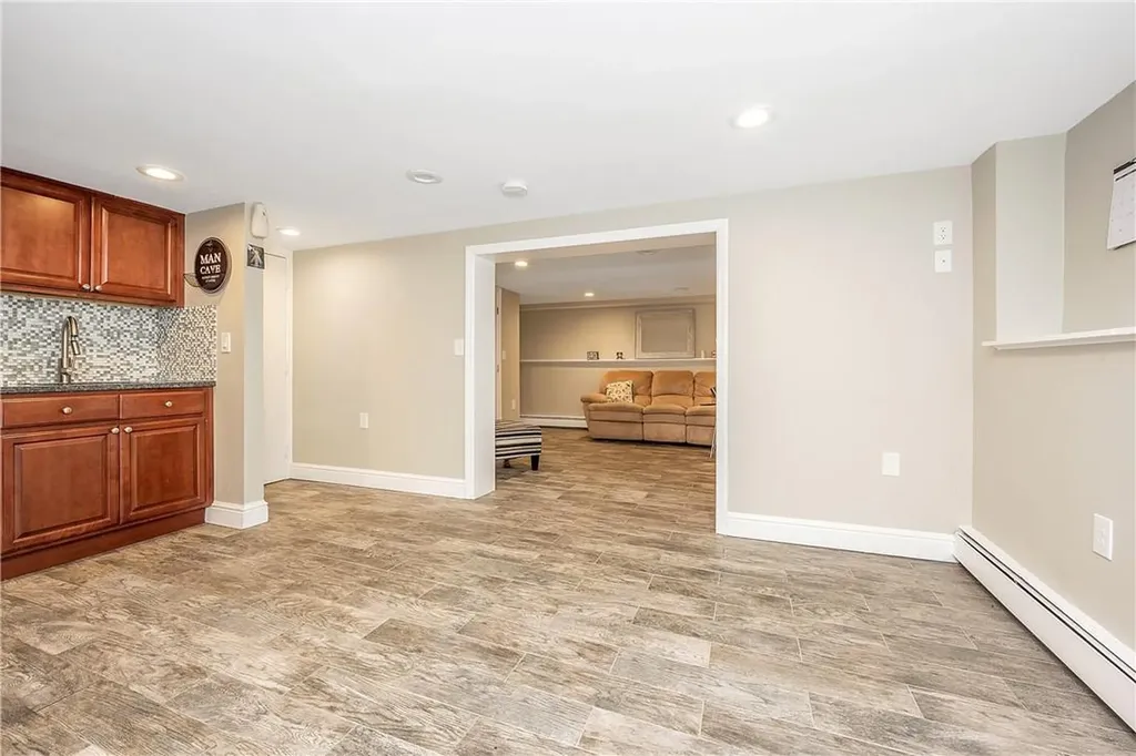 36 Cloverdale Avenue White Plains NY 10603