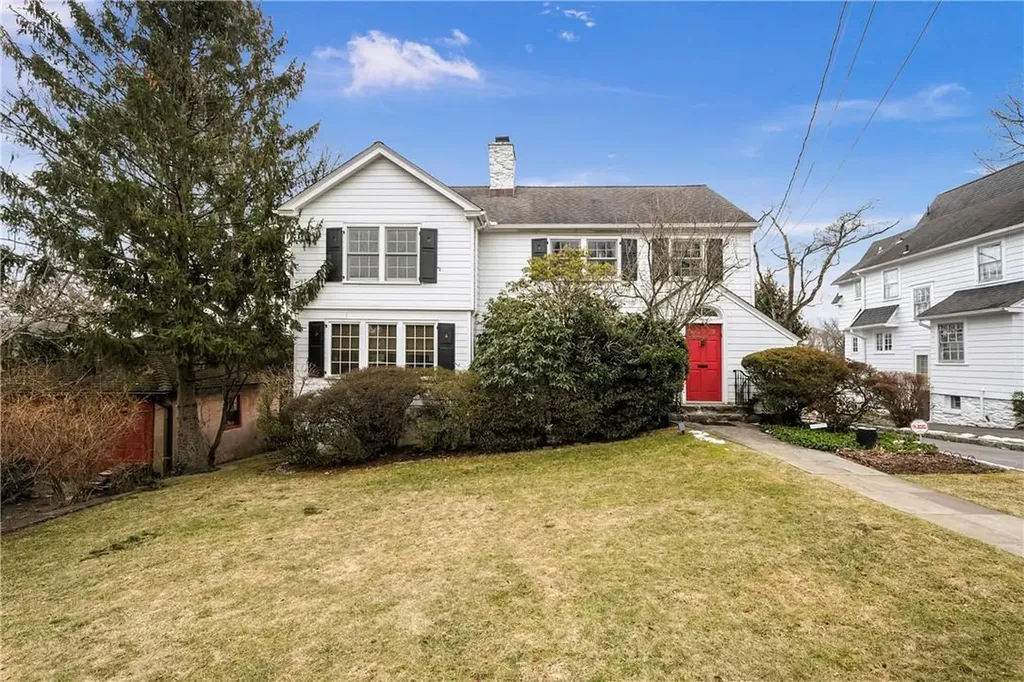 20 Spruce Road Larchmont NY 10538