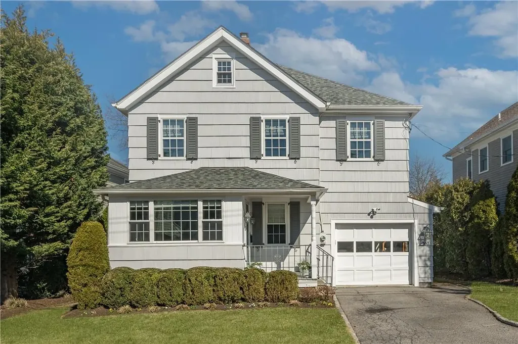 100 Willow Avenue Larchmont NY 10538