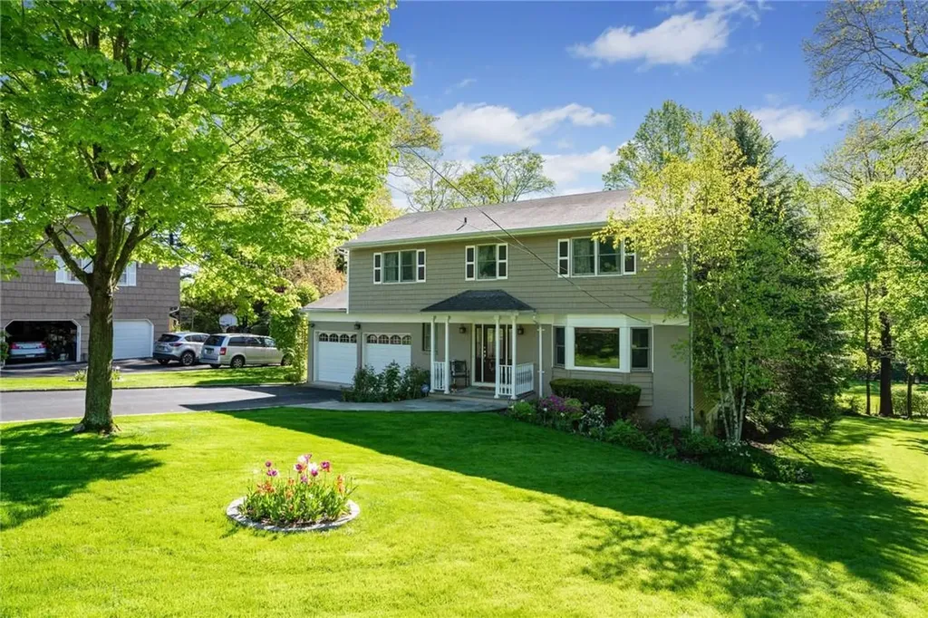 12 Wagon Wheel Road Mamaroneck NY 10543