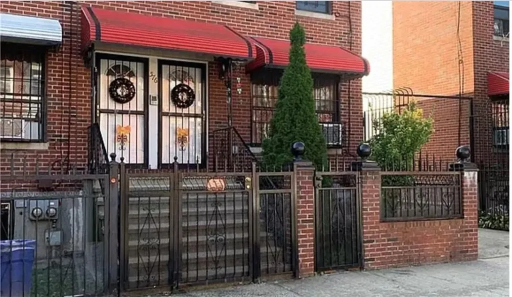 576 Lexington Avenue Brooklyn NY 11221