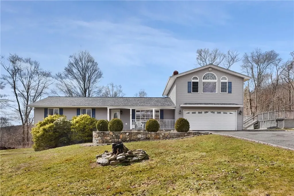 3 Westgate Terrace Carmel NY 10512