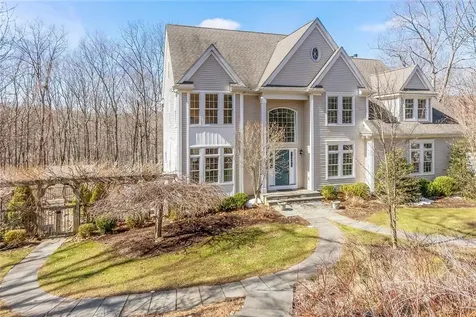 31 Sprucetop Drive Mahopac NY 10541