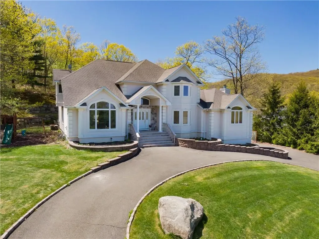 3 Antioch Court Stony Point NY 10980