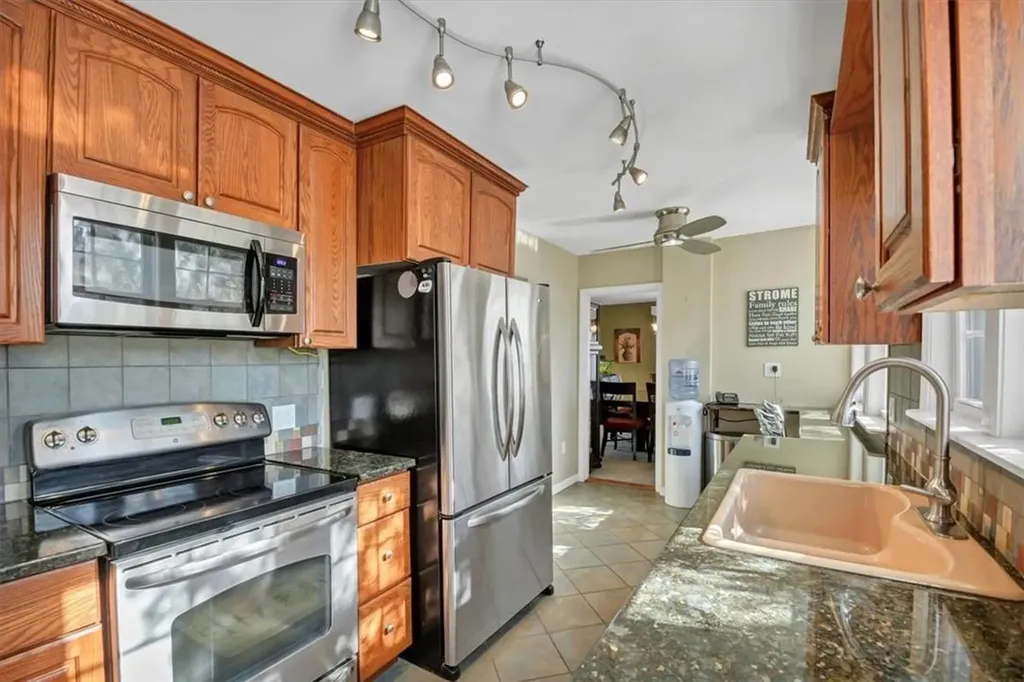 2 W Maple Street Valhalla NY 10595