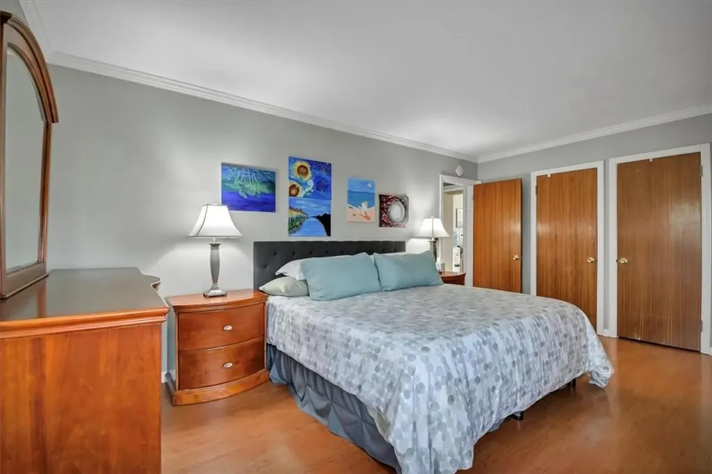 2 W Maple Street Valhalla NY 10595