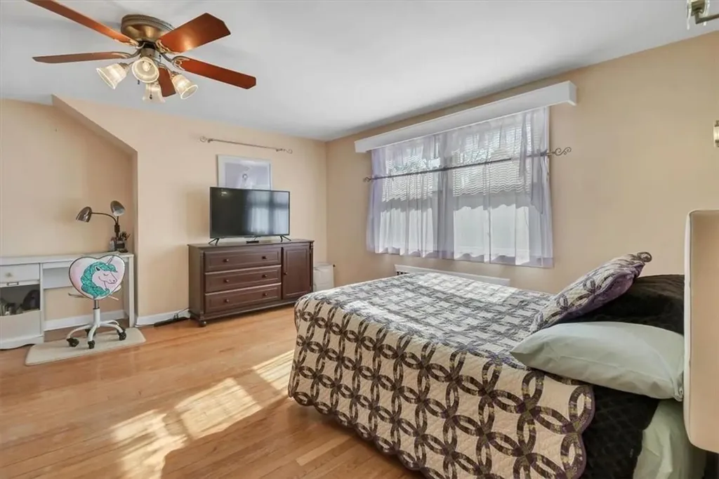 2 W Maple Street Valhalla NY 10595