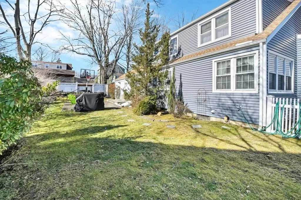 2 W Maple Street Valhalla NY 10595