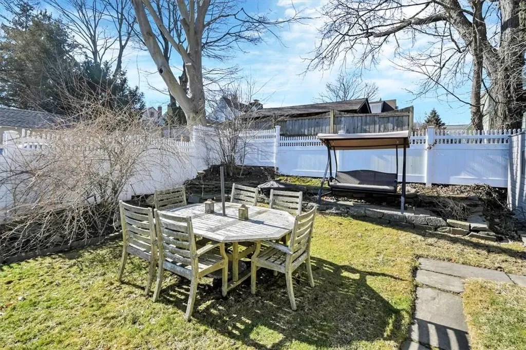 2 W Maple Street Valhalla NY 10595