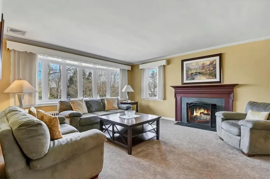 2 W Maple Street Valhalla NY 10595