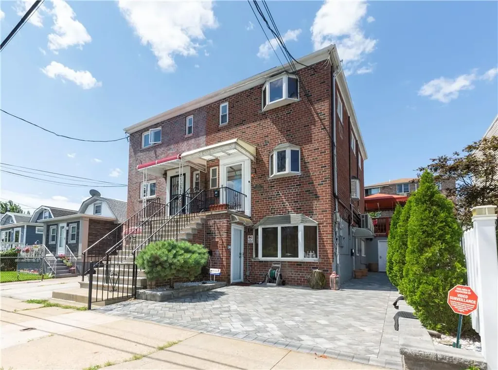 1471 Shore Drive Bronx NY 10465